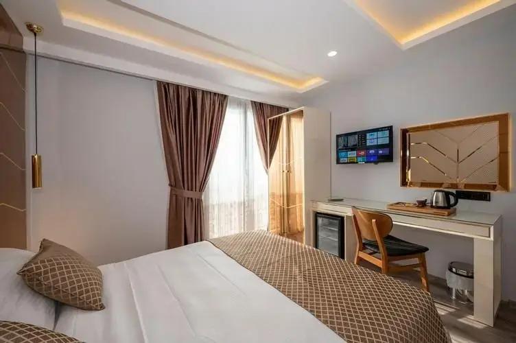 Luxury Airport Hotel by Zazzoni 3*