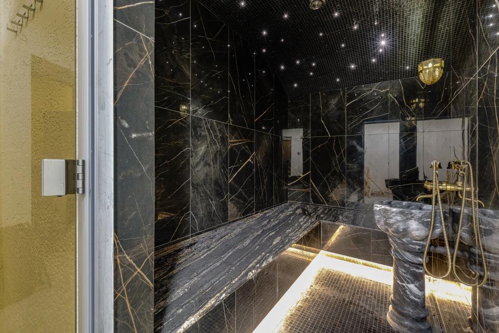 Sokroma Giperboreya Hotel 3*