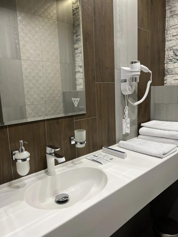 Grand Shale Hotel 3*