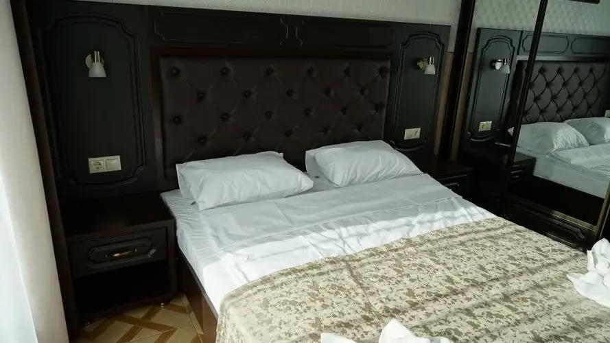 Elizaveta Hotel 3*