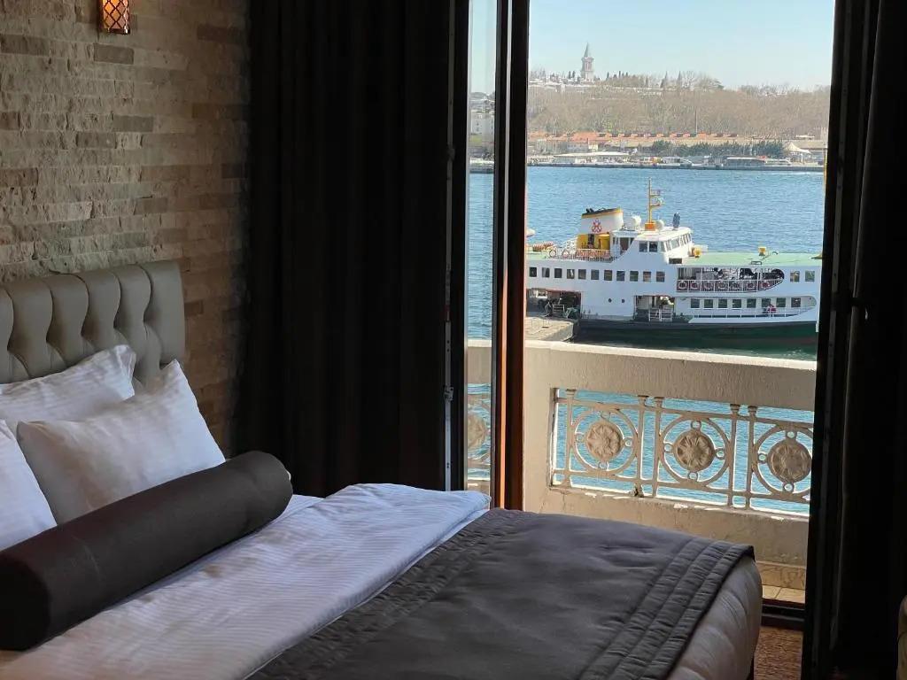 Weingart Seaside Hotel 0*