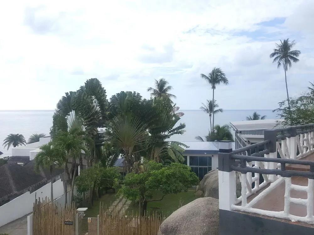 The Rock Samui Beach Resort 2*
