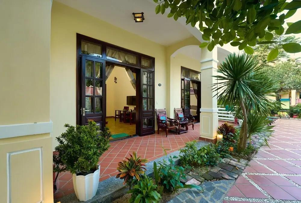 The Muse House 3*