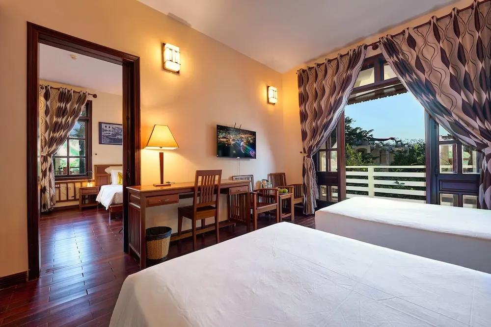 The Muse House 3*