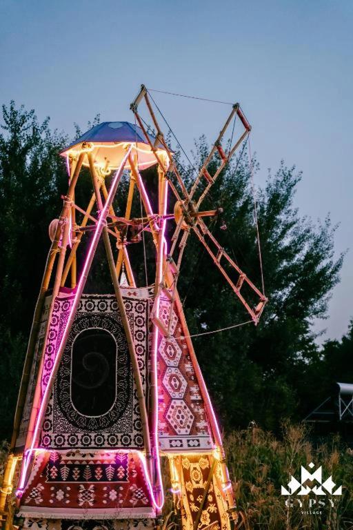 Hotel Gipsy Village 0*