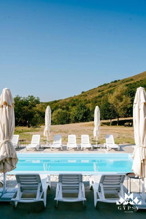 Hotel Gipsy Village 0*