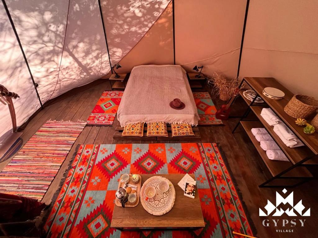 Hotel Gipsy Village 0*