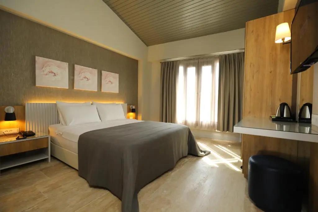 Ariel Hotel Alacat? 0*