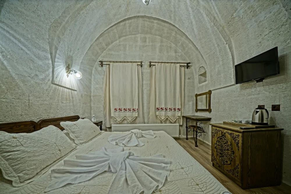 Fairy Tale Suites 0*