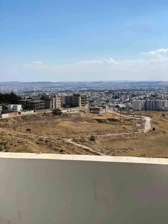Charming 1-bed Apartment in Tunis, Close to Centre 0*