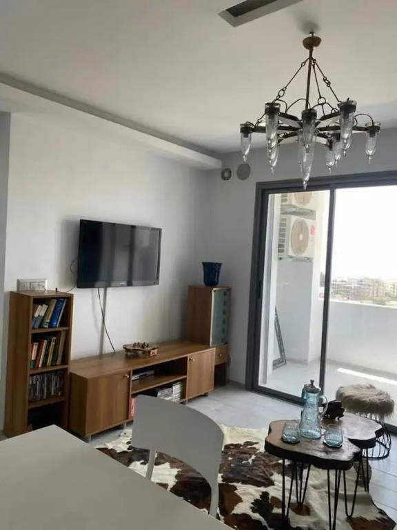 Charming 1-bed Apartment in Tunis, Close to Centre 0*