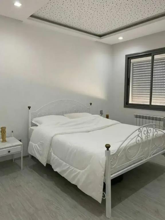Charming 1-bed Apartment in Tunis, Close to Centre 0*