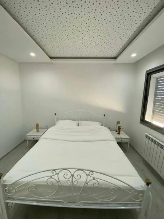 Charming 1-bed Apartment in Tunis, Close to Centre 0*