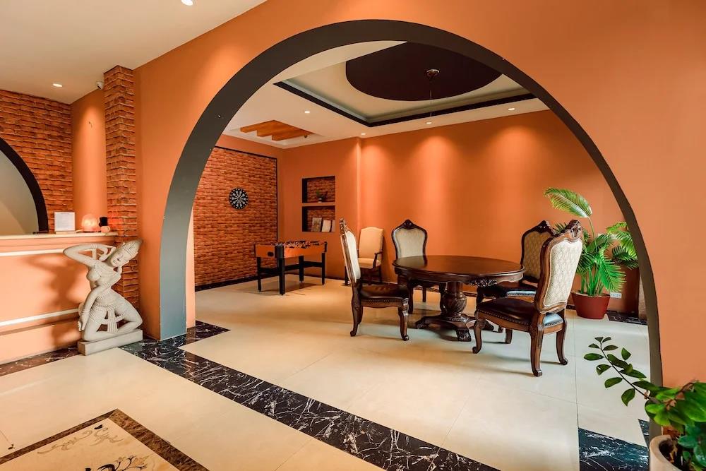 Super OYO Capital O 1173 Le Grand Hanoi Hotel - The Ruby 2*