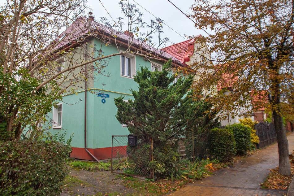 Studija u Morja na Tolstogo 4 0*