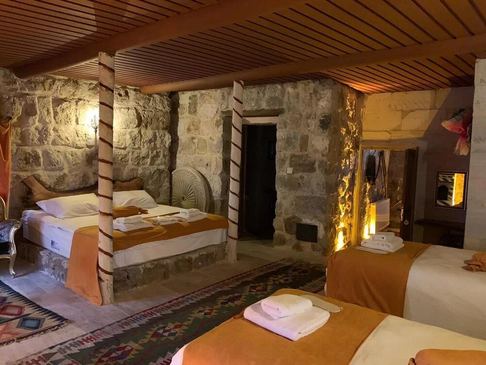 Mahperi Cappadocia Cave 0*