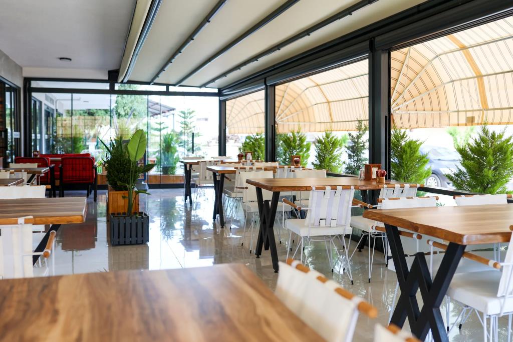 Akdeniz Yasam Otel 0*