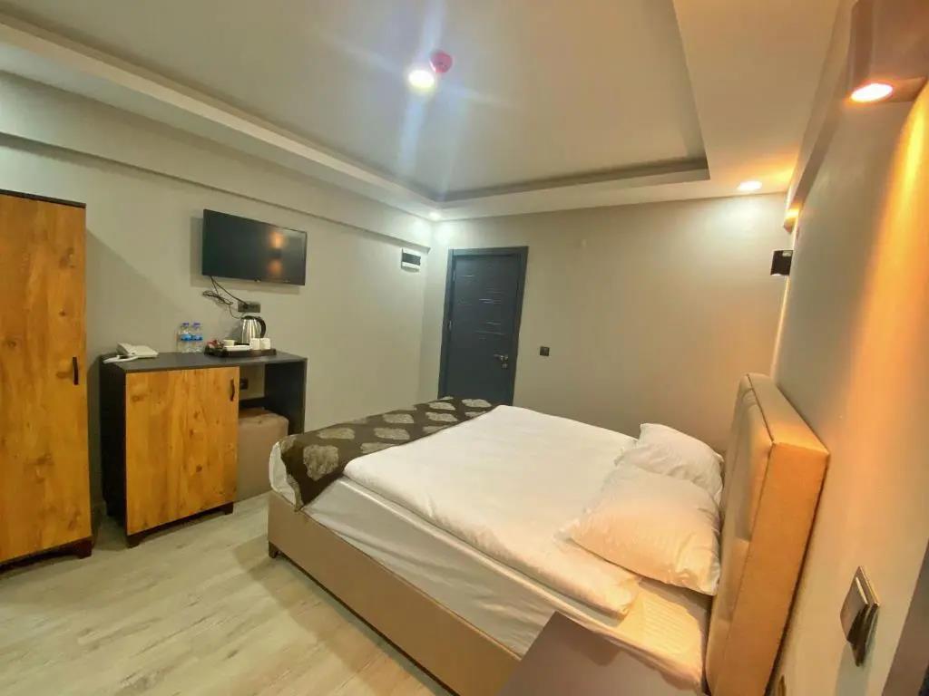 Whitestone Hotel 0*