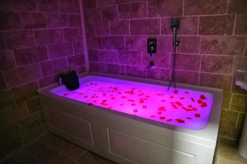 Whitestone Hotel 0*