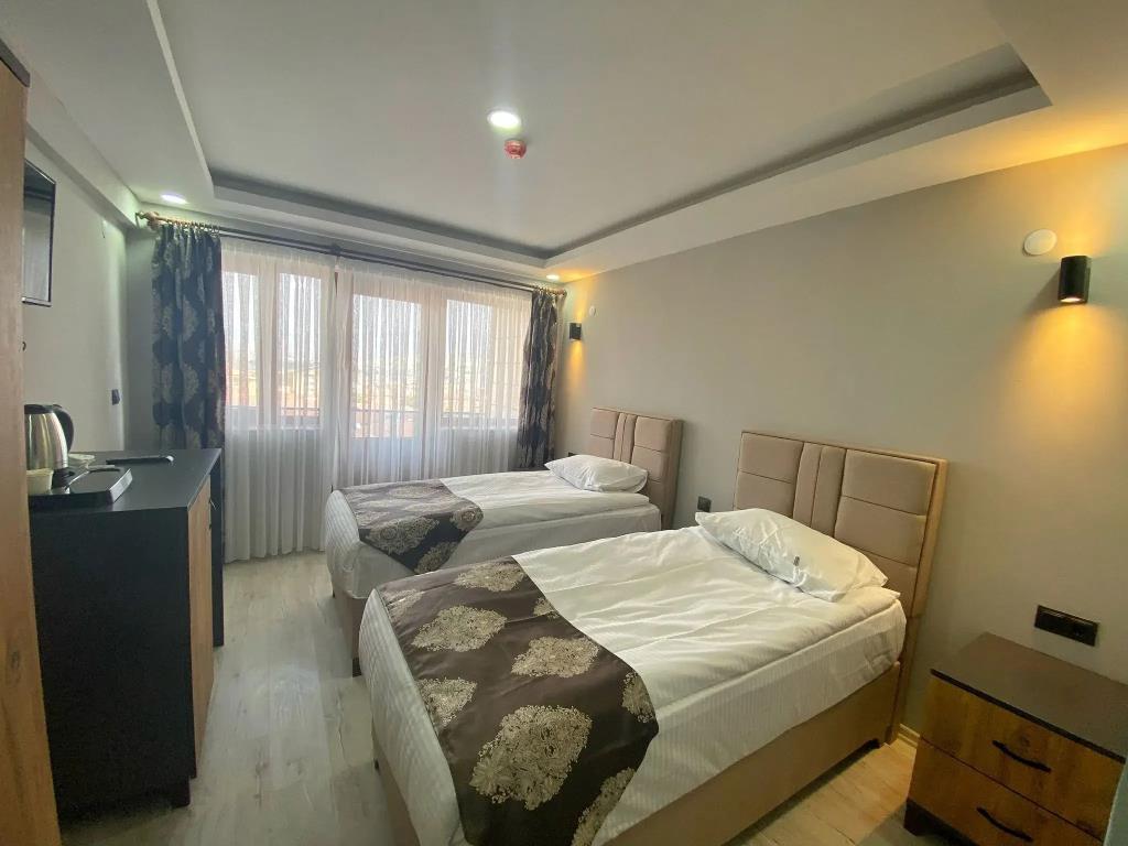 Whitestone Hotel 0*