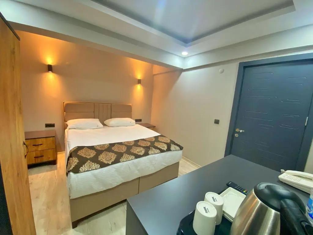 Whitestone Hotel 0*