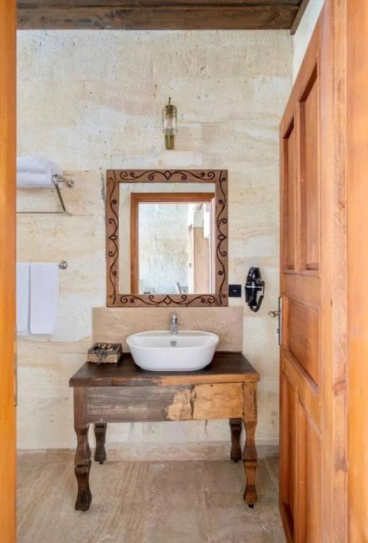 Uzay Cave Suite Hotel 0*