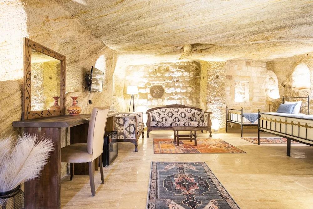 Uzay Cave Suite Hotel 0*