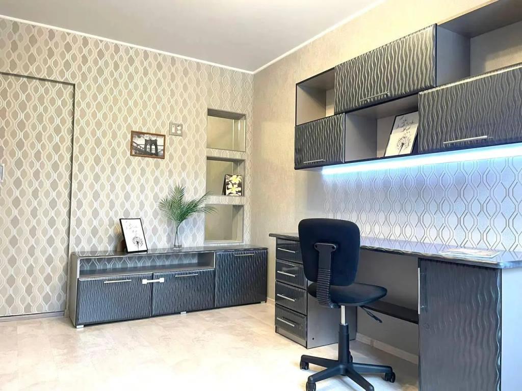 Apartments on Business on str. Barbyusa, 69B 0*