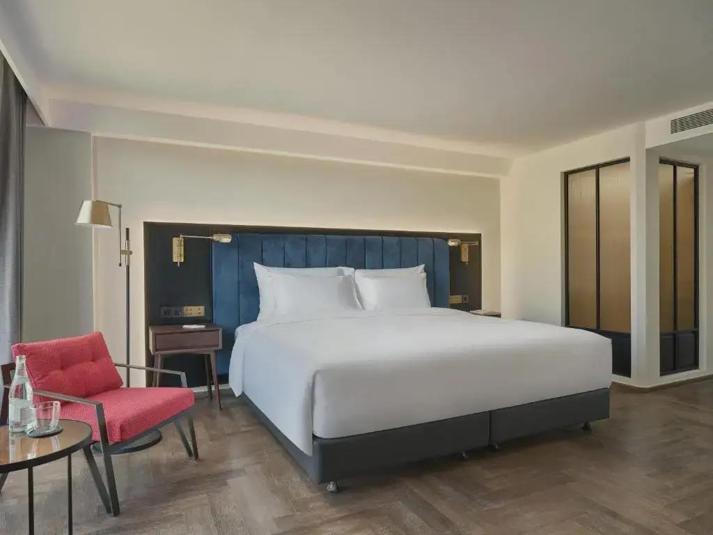 Public House Bangkok, a Member of Design Hotels 5*