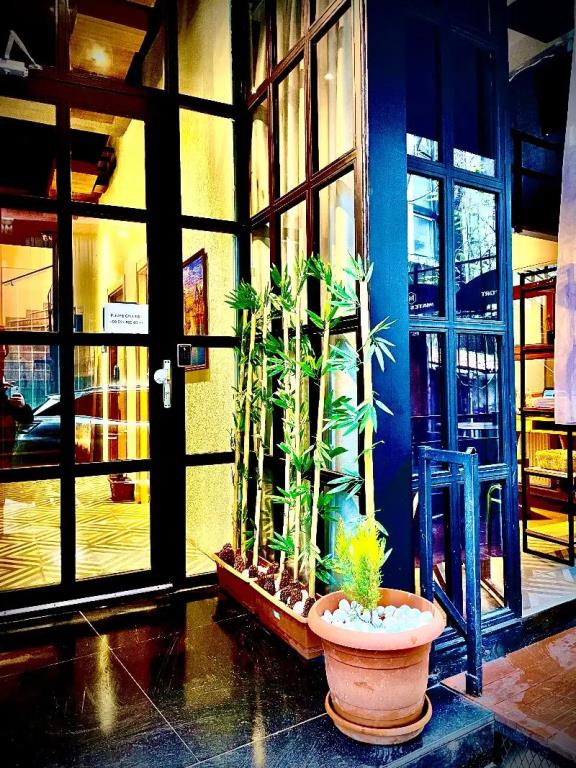 Mates Port Hotel 0*