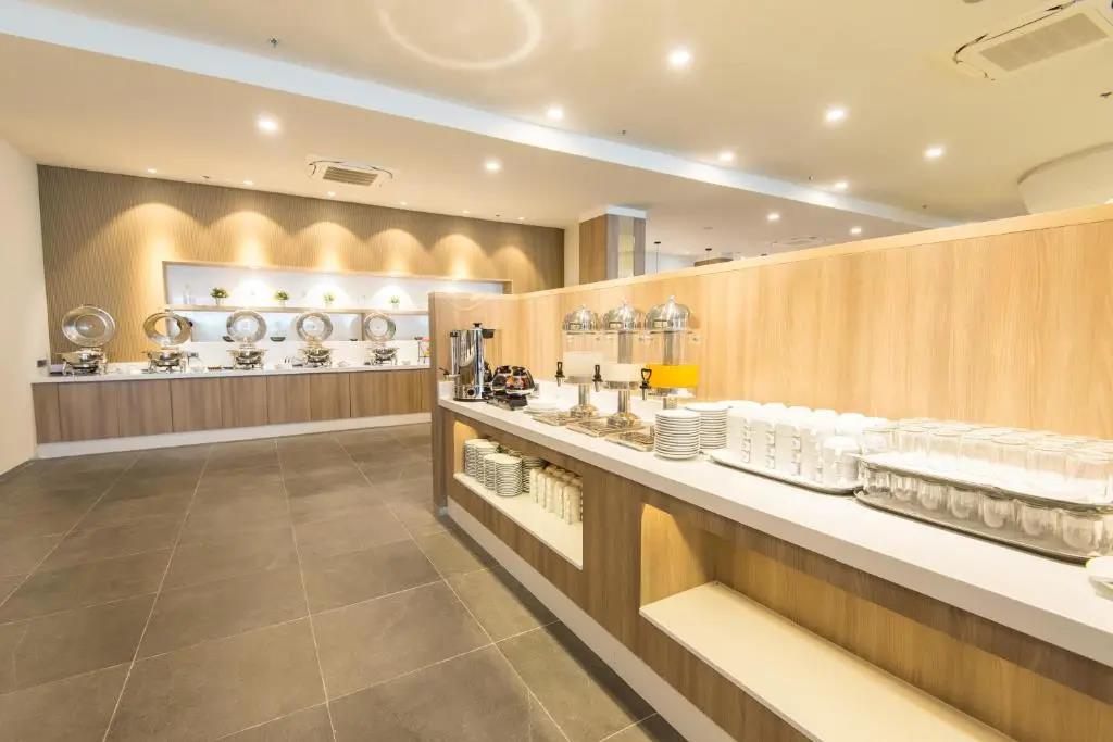Madison Bangkok 4*