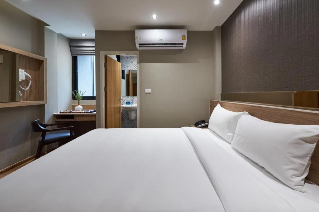 Almas Hotel Bangkok 4*