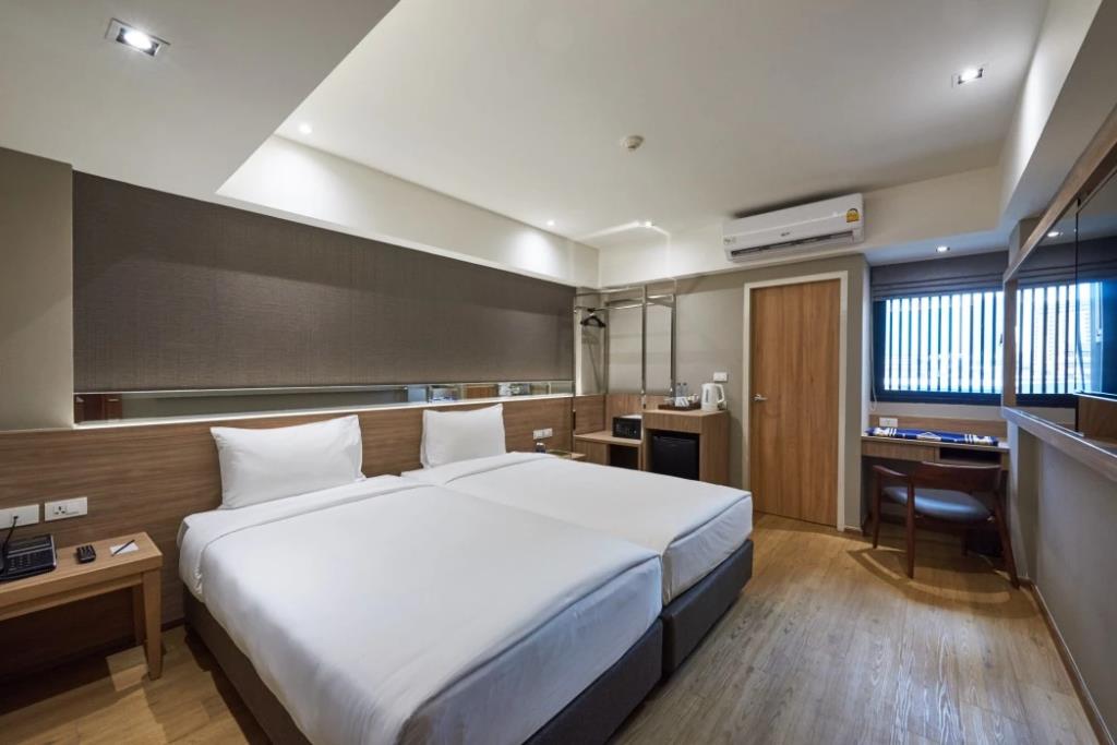 Almas Hotel Bangkok 4*