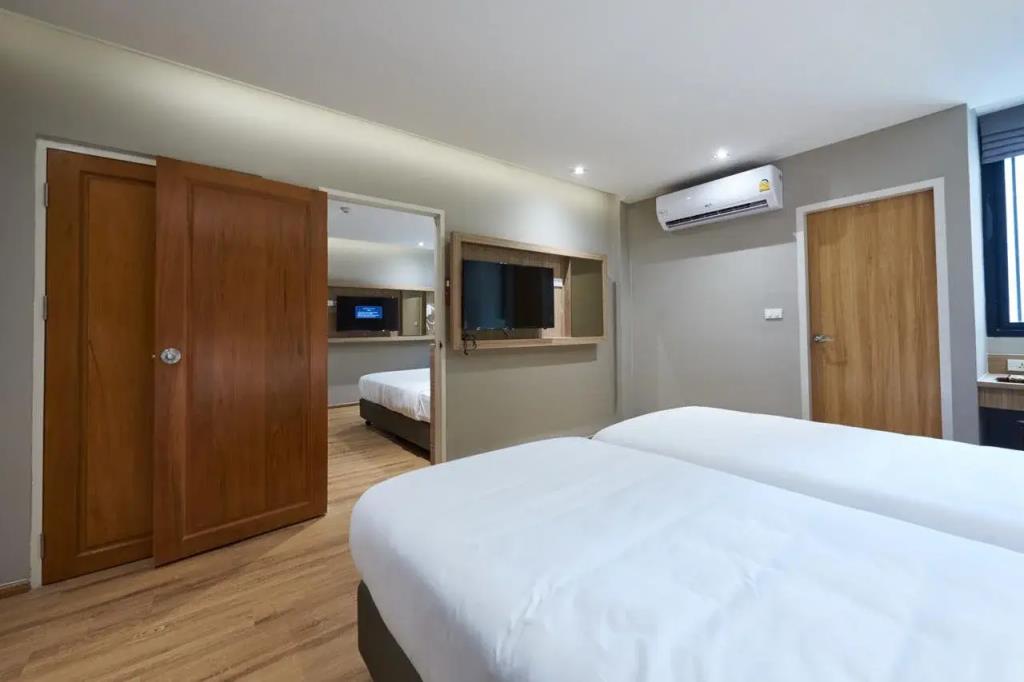 Almas Hotel Bangkok 4*