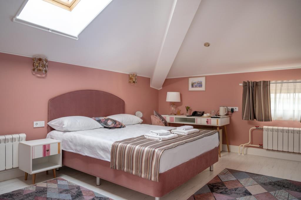 Amato Hotel 4*
