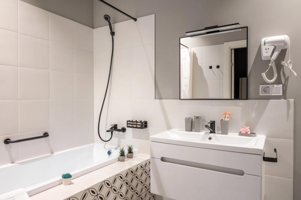 Amato Hotel 4*