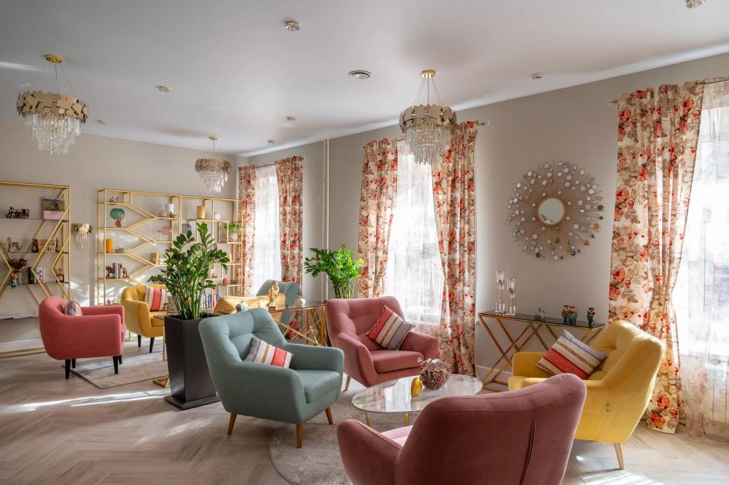 Amato Hotel 4*