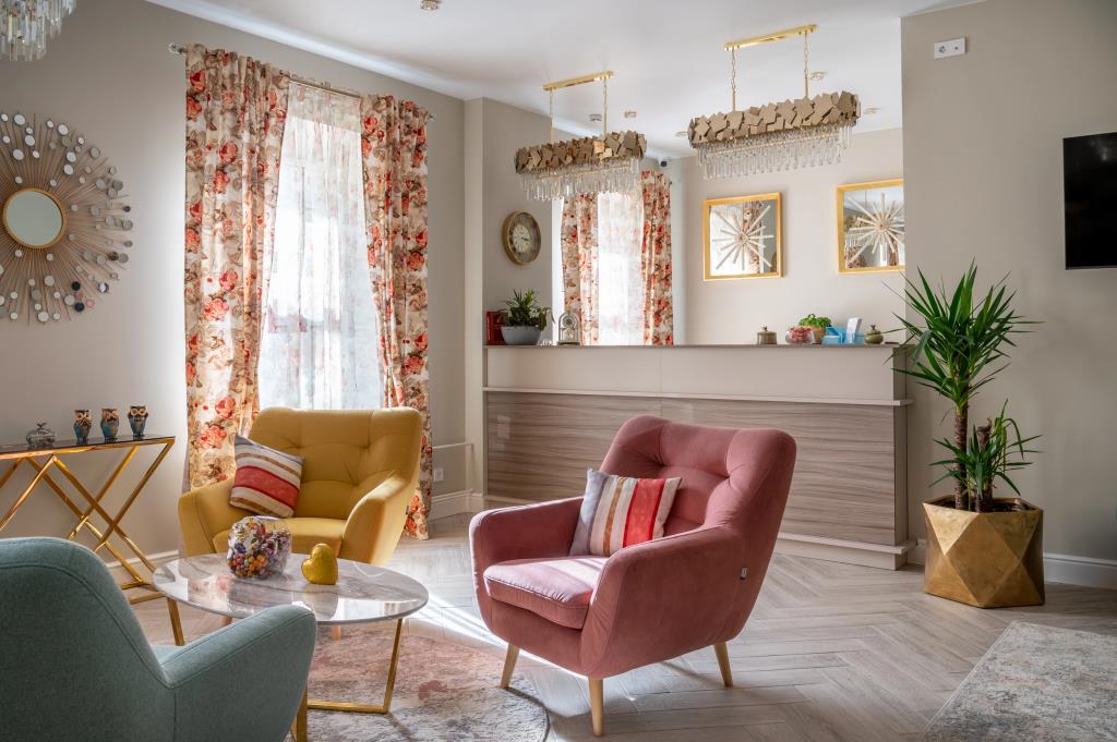 Amato Hotel 4*