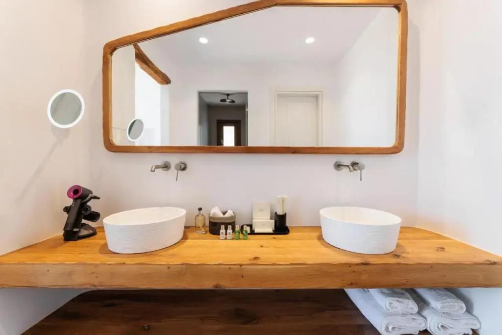 Mileo Mykonos Hotel 5*