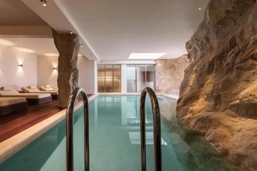 Mileo Mykonos Hotel 5*