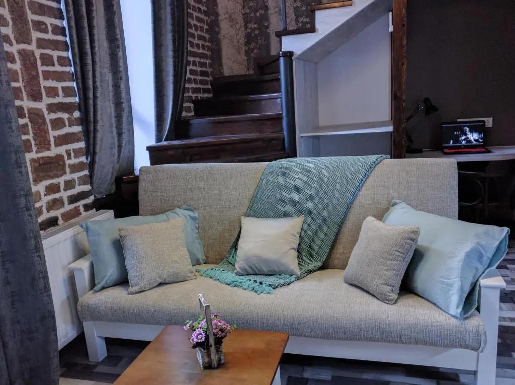 Cozy Studios on Freedom Square 0*