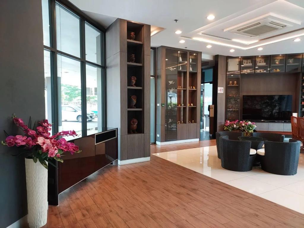 Nest n Rest Hotel 3*