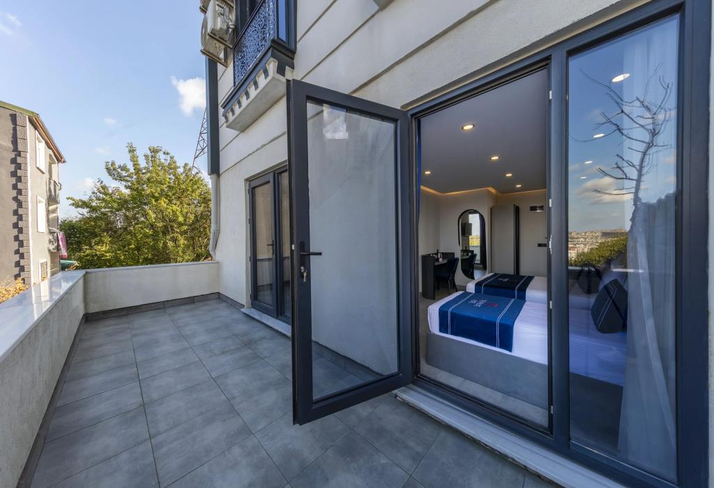 The Private Airport Hotel 3*