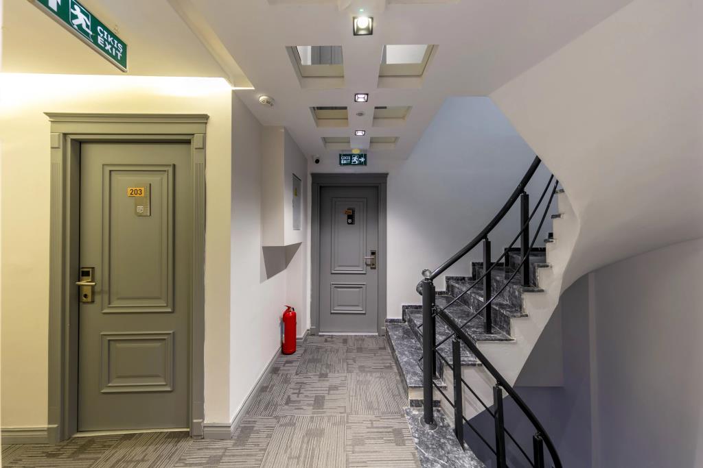 The Private Airport Hotel 3*