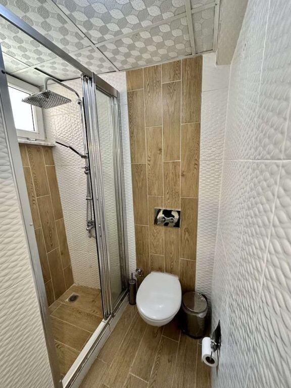 Crowned Plus Hotel 3*