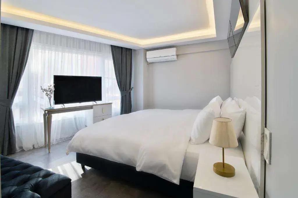 Via C?ragan Hotel 0*