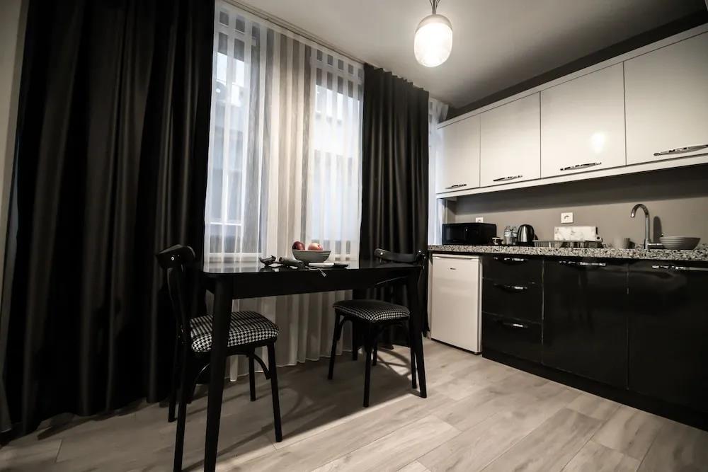 Pera Wall Hotel & Suites 0*