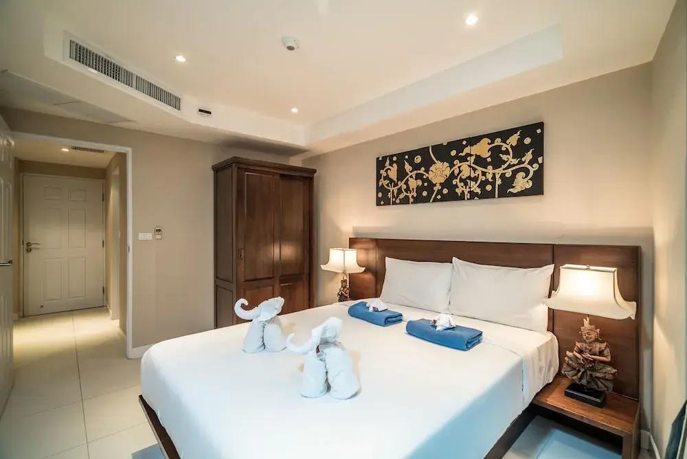 Kata Ocean View Condominium by Lofty 0*