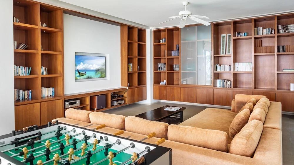 Villa Chelay - Luxury Waterfront Villa 0*