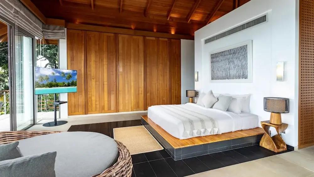 Villa Chelay - Luxury Waterfront Villa 0*